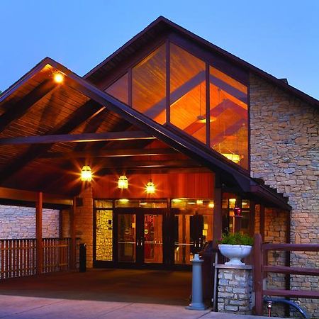 Burr Oak Lodge And Conference Center Glouster Exteriér fotografie