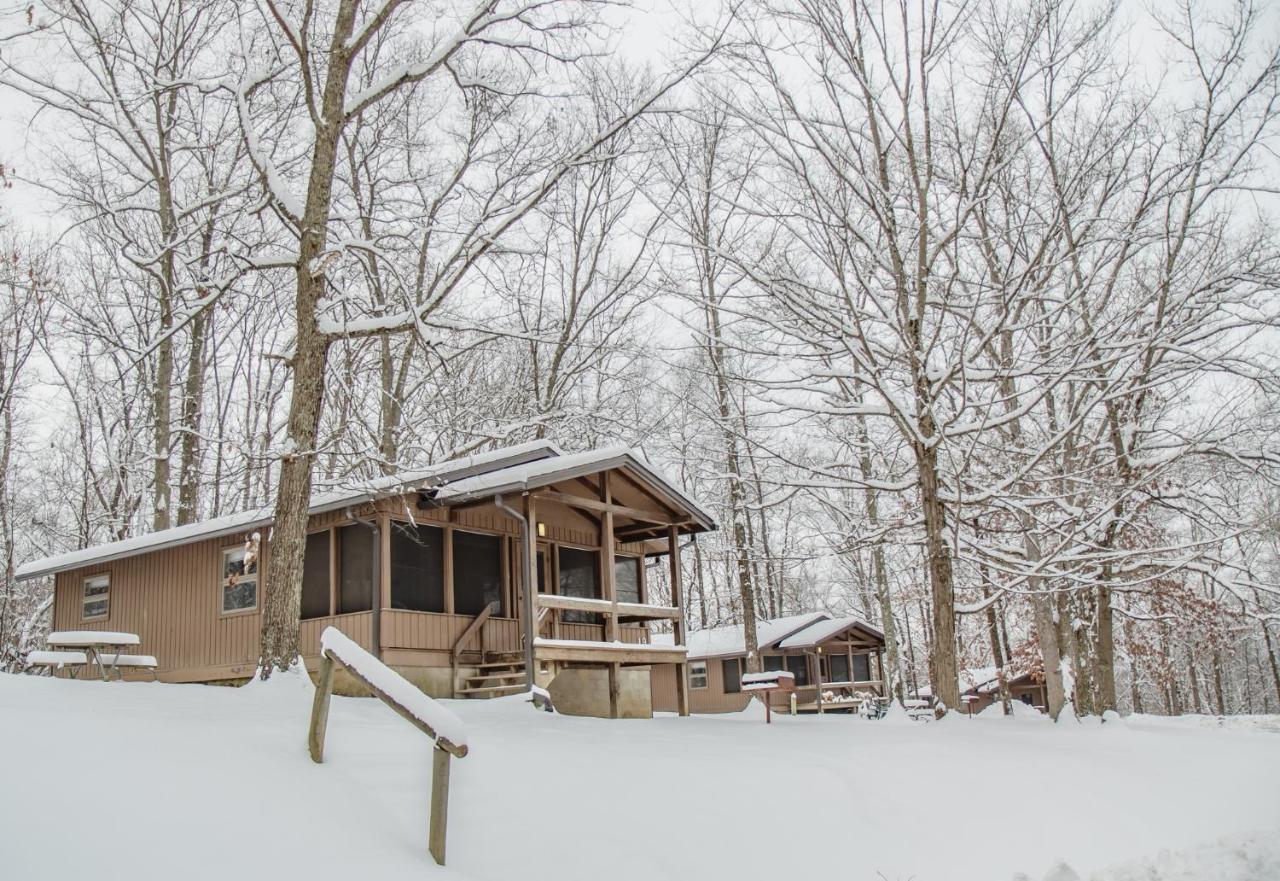 Burr Oak Lodge And Conference Center Glouster Exteriér fotografie