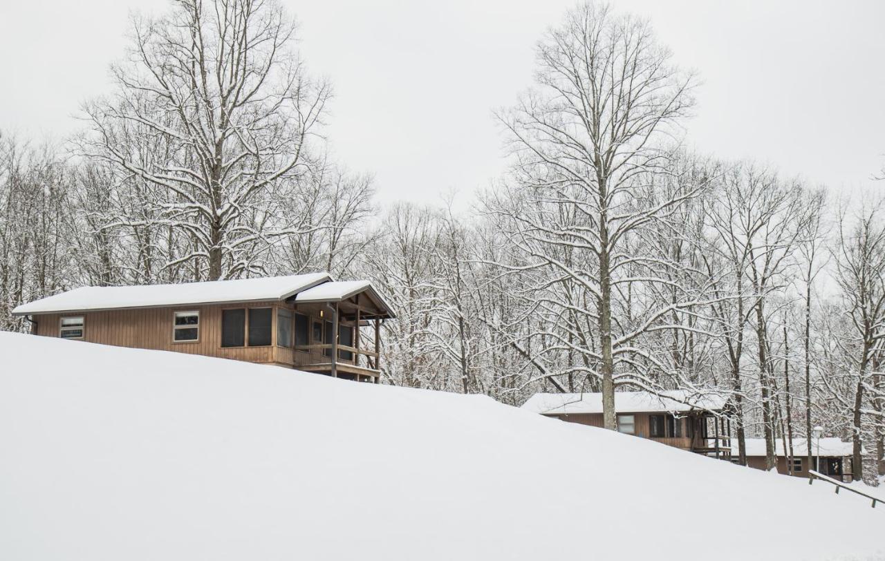 Burr Oak Lodge And Conference Center Glouster Exteriér fotografie